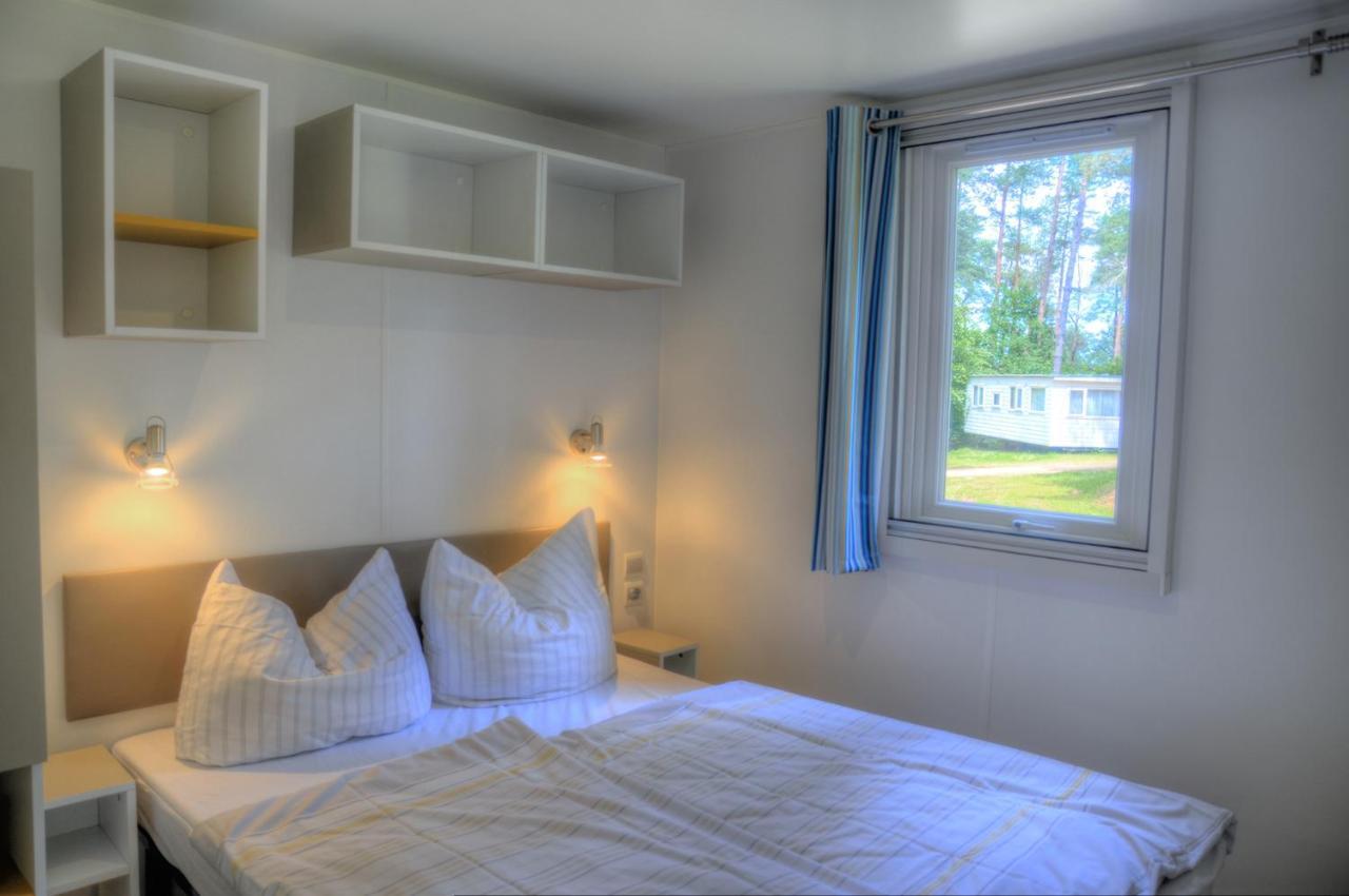 Camping-Und Ferienpark Havelberge Gross Quassow Exterior photo
