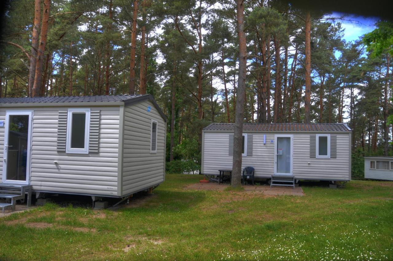 Camping-Und Ferienpark Havelberge Gross Quassow Exterior photo