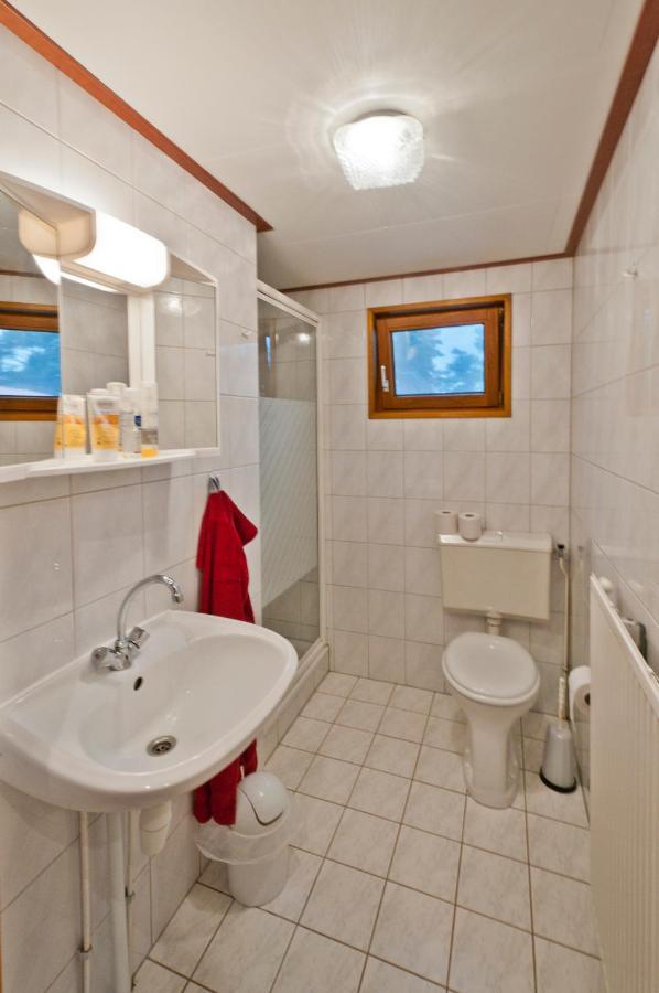 Camping-Und Ferienpark Havelberge Gross Quassow Exterior photo
