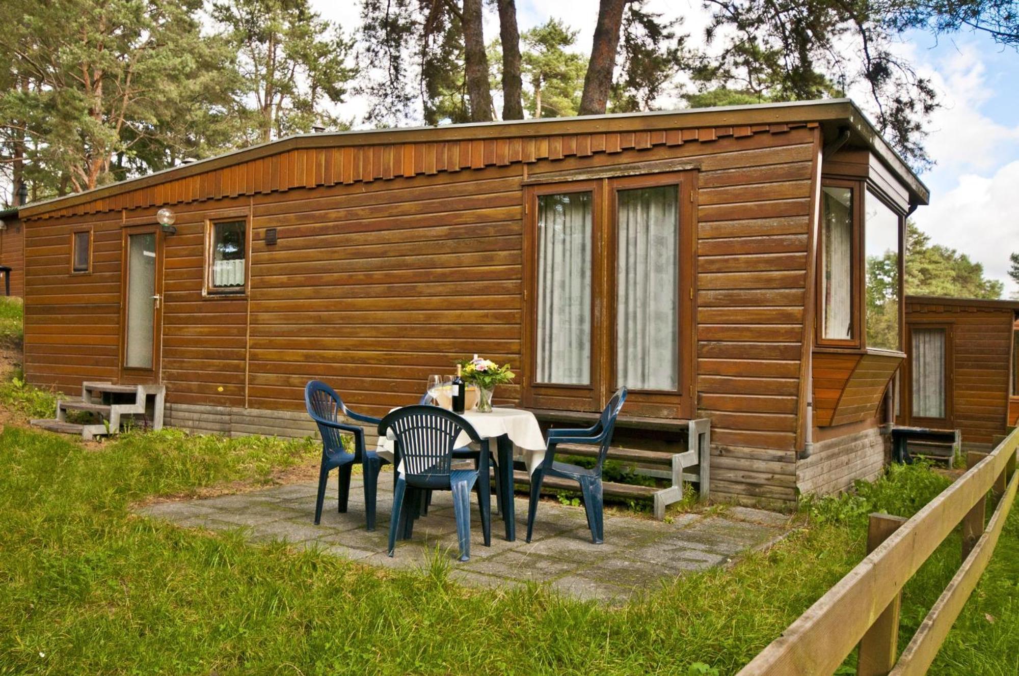 Camping-Und Ferienpark Havelberge Gross Quassow Exterior photo