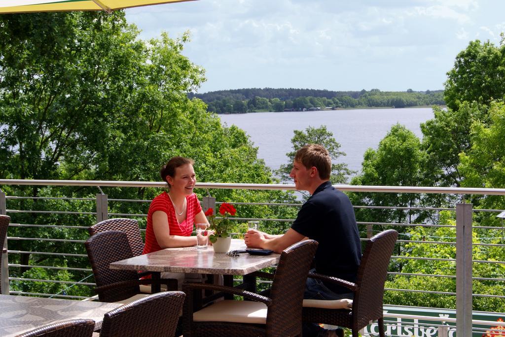 Camping-Und Ferienpark Havelberge Gross Quassow Room photo