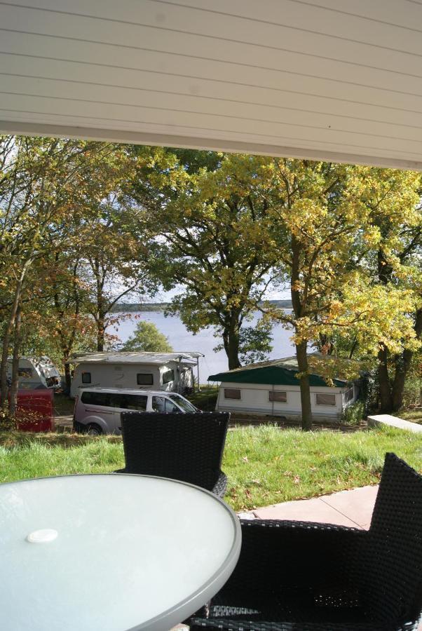 Camping-Und Ferienpark Havelberge Gross Quassow Exterior photo